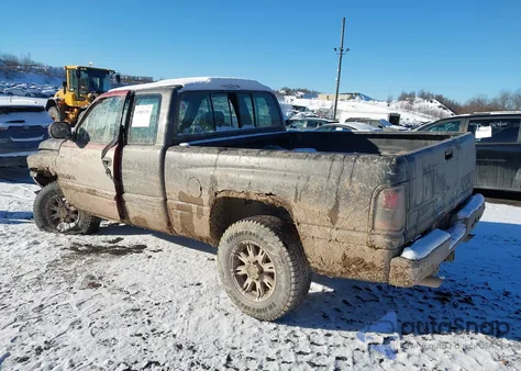 1996 Dodge Ram 1500 из США, поврежденный, VIN 3B7HF13Z0TG187967